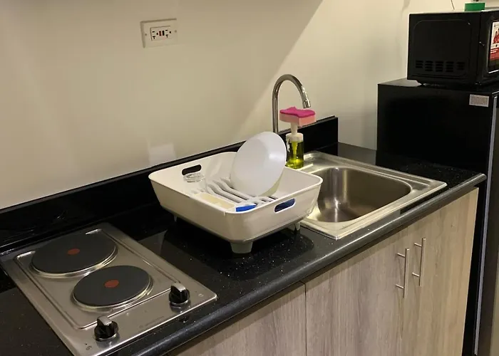 Fame Tower 2 Luxury Queen With Own Washer Manila
